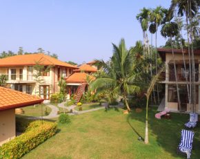 Drohnen-Aufnahme der Anlage und der Umgebung Villa Raphael aus der Vogelperspektive Gartenanlage in Bentota